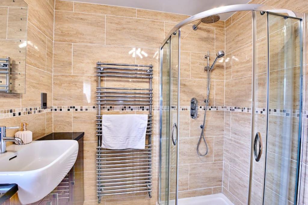 The Chase, Luxury Hot Tub Retreat, Pets Welcomed Dipton Exterior photo